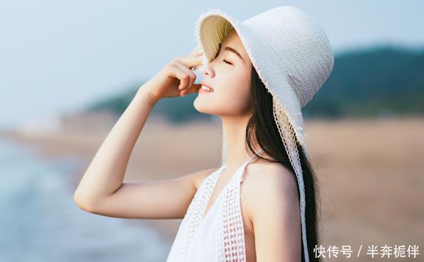 『洗发』想要广告女主角般乌黑顺滑的头发,如何护理?有什么小技巧