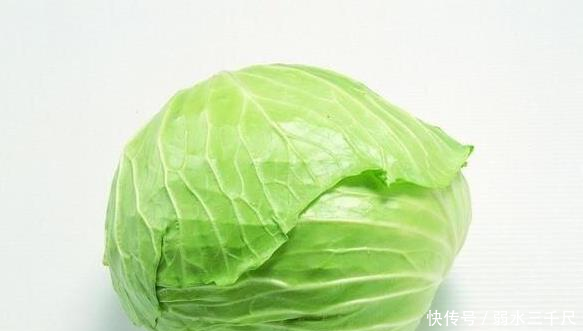 『制作出来』包菜最好吃的做法,加上两个鸡蛋,比肉还美味