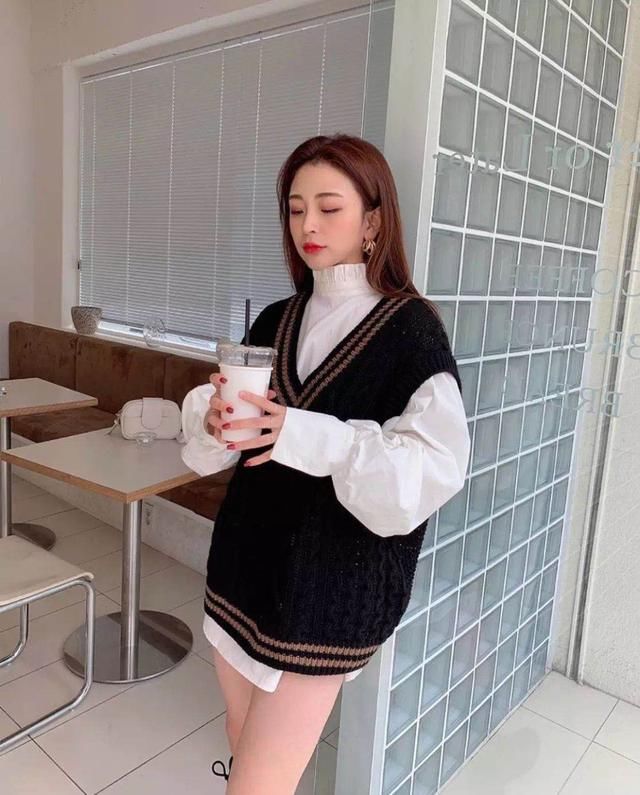  #针织衫#别再穿打底衫了！这样的穿搭真的太美了