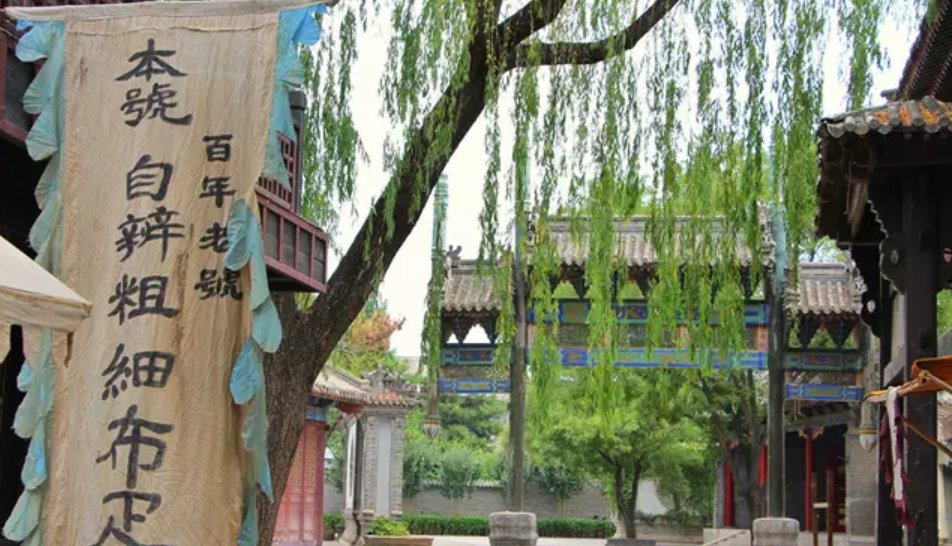  电视剧：一部部经典的电视剧在“飞腾影视城”里诞生，谱写出动人的旋律和伟大的篇章