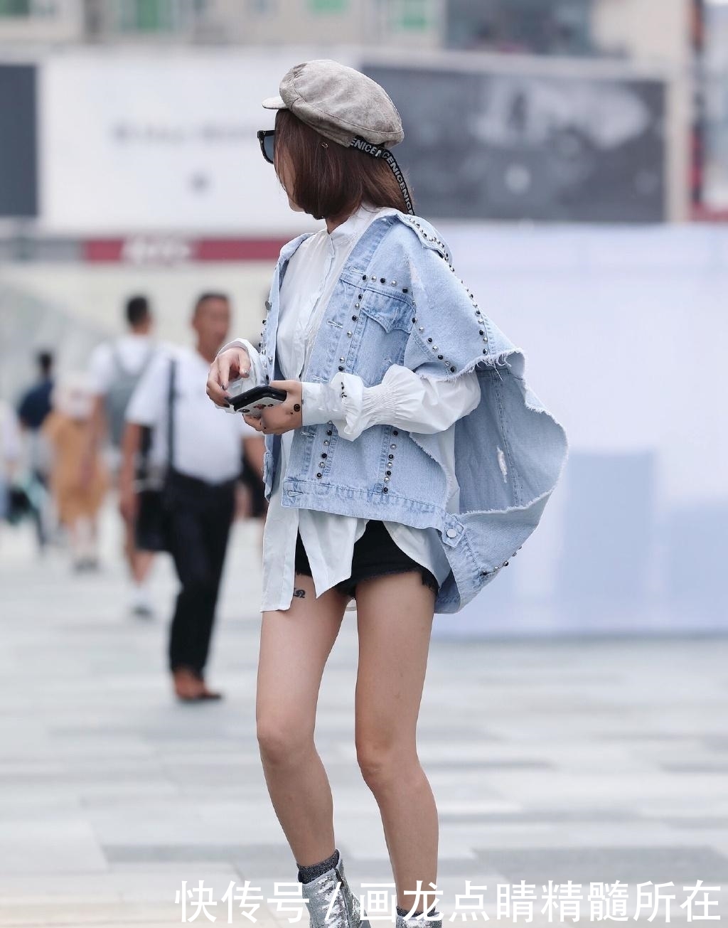 「银角」身上长“银角”,但却不在头上,40度的天也不嫌闷脚?