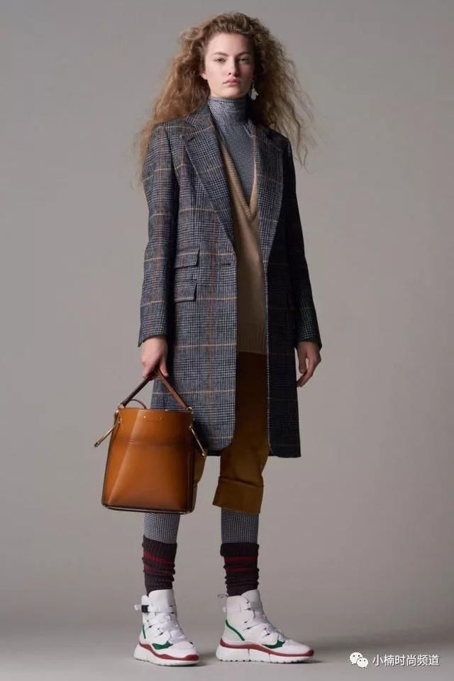 酷感十足的高颜值It Bag：Chlo 首推ROY水桶手袋