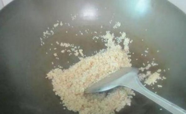  「肥得」花盆里撒1把“它”，土壤肥得流油，叶片花朵蹭蹭长，养啥花都旺