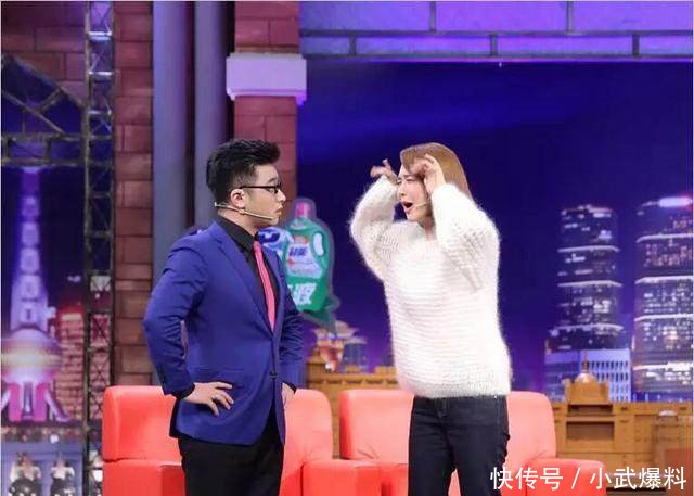 35岁小姨真敢穿，一天一件毛衣搭+打底裤，出门都被问结婚没