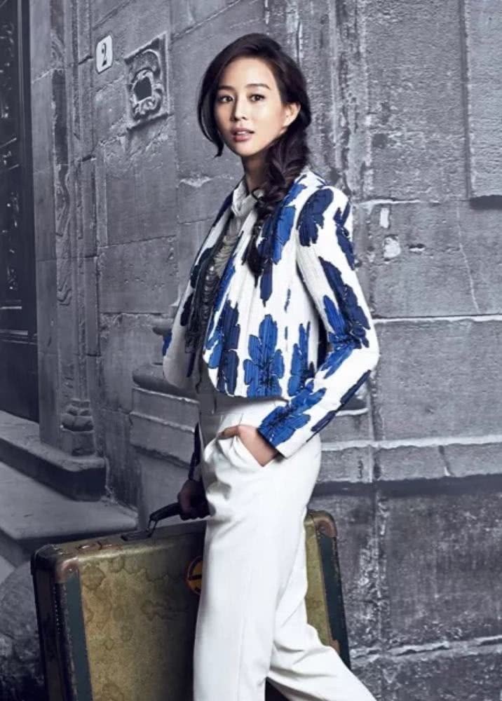 t0129e8dc109f081fdb.jpg?size=716x1000