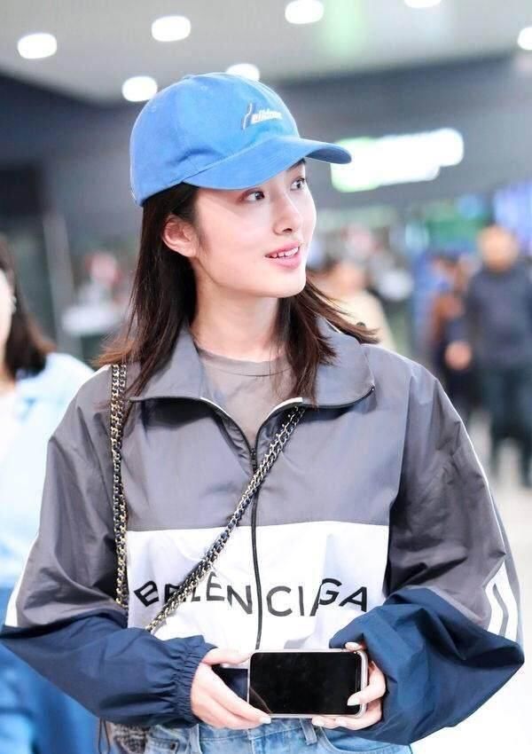 复古单品哪家强? 热巴奚梦瑶向你展示夏季如何走好运动复古风!