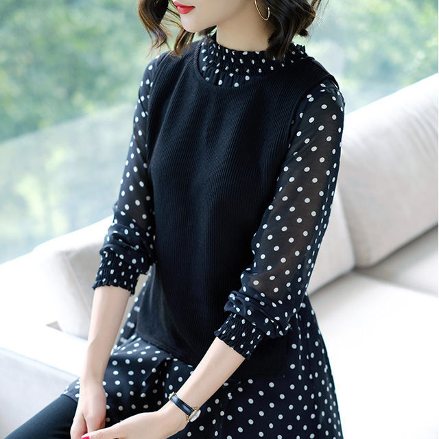 45岁小姨从不穿裙，只穿这娃娃衫+萝卜裤，嫩美像小姐姐