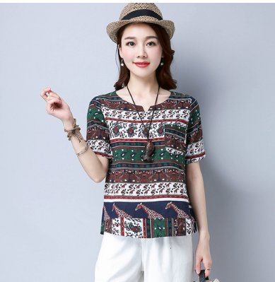 如果你也是70后，嫌穿裙子不方便，就穿棉麻套装，洋气超嫩美