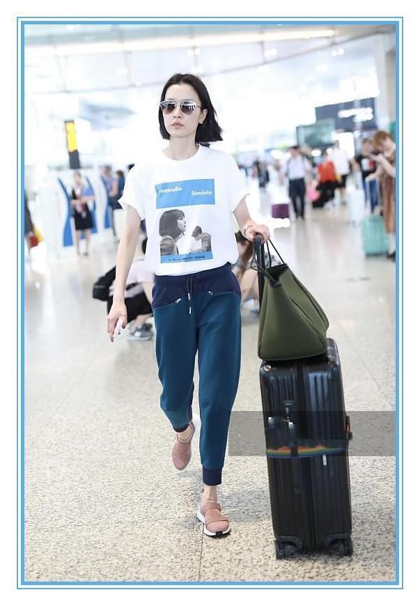 没杜鹃的气质真别穿束脚运动裤，否则像林允一样穿成睡裤就尴尬了