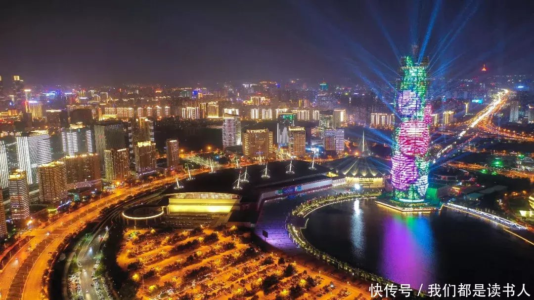  「信息量」马云现身郑州逛街撸串签合同！信息量巨大!