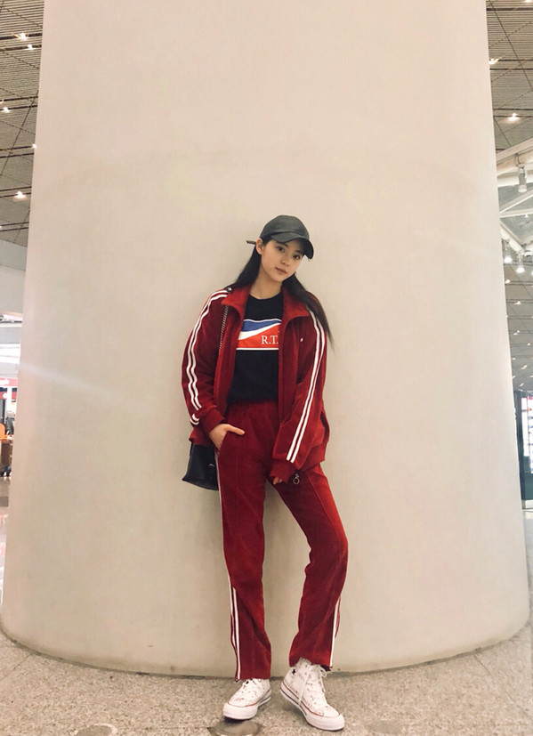 95后小花们正面PK! 是谁拉高了穿搭水准？