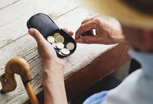  清零：年底这几笔钱千万不要忘领取，不然就被“清零”！不知道