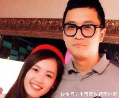 张丹峰一家人无视谣言，心情大好逛商场，网友这次自己能付账了