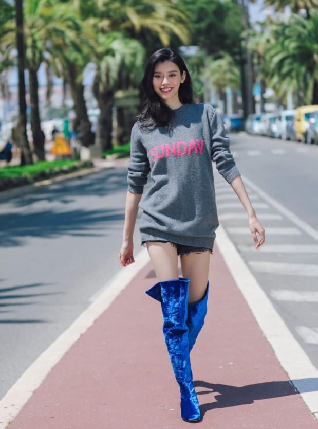 奚梦瑶这双靴子绝了，不仅穿上要花1个小时，还能逼疯密集恐惧症