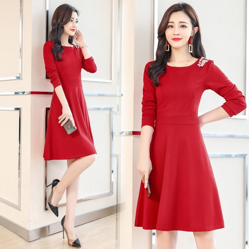 怪不得，如今的女人都在找这种秋装，真是贼美贼美的，借钱都要买