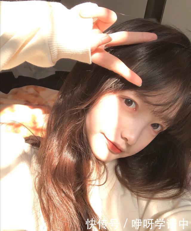  [气质]拒绝发型过于“学生气”，这三款发型随意又高级，女神气质难挡！