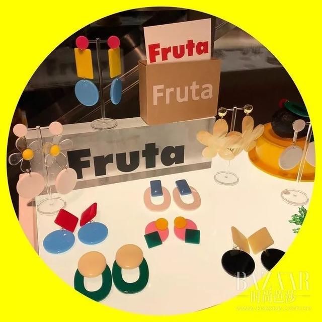 谁的小眼睛还没看过来，我的XXXL号耳环吸引不了你么?