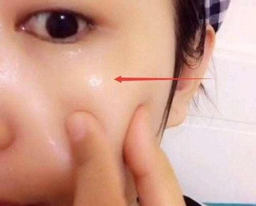  「脸上」脸上出现四种特征的女生, 说明你护肤对了