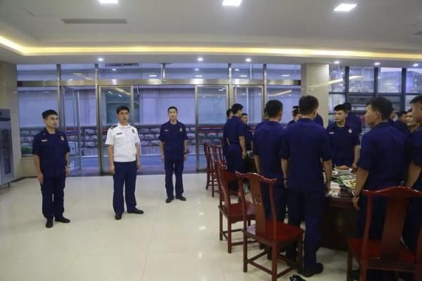  特勤|李红军政委与特勤、警勤中队全体指战员共度中秋佳节