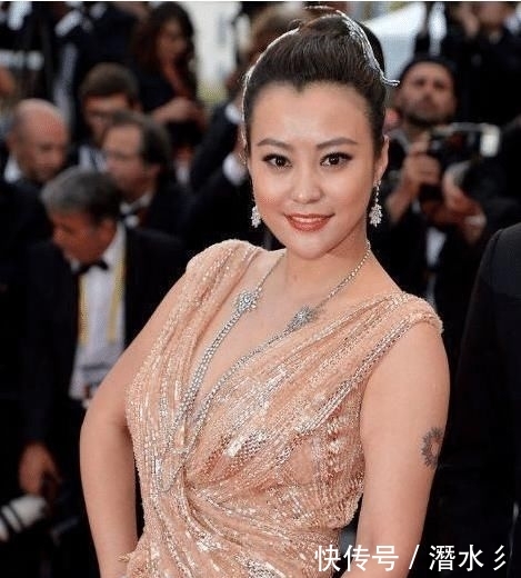 「闫妮」中国最有“女人味”的4个女明星， 第一眼你爱上了谁！
