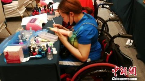  『冰雪』2019年河北50余万持证残疾人实现就业 逾10万人次“上冰雪”