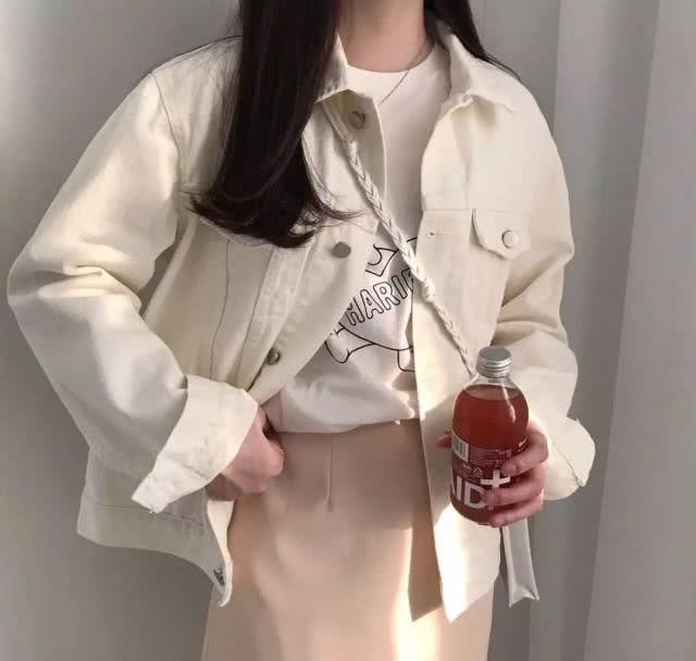 色奶奶衫■【悦看】天气渐暖,薄外套成最必不可少搭配利器,这4款最推荐!
