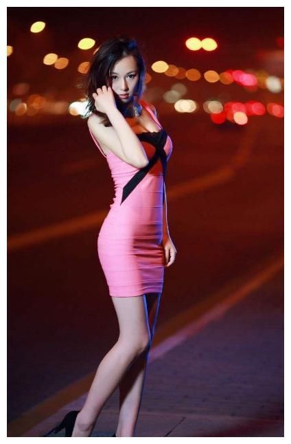 包臀裙！体现女人完美身材，穿出大气女人味！