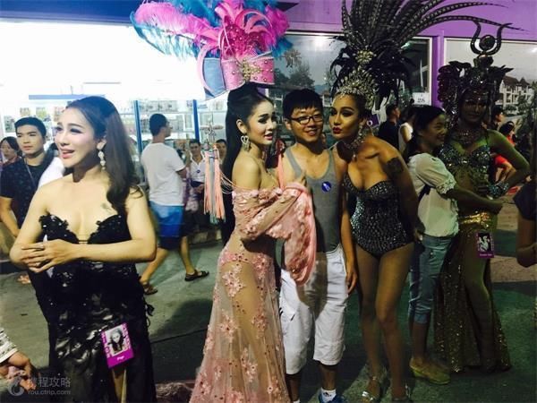 去泰国旅游，一定要听导游的，不要轻易跟街边这些“女人”搭讪！