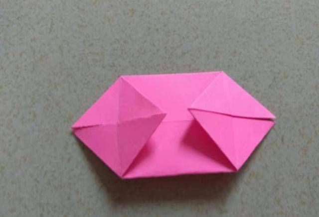  三角形：如何折叠三维小兔子？一张纸告诉你答案