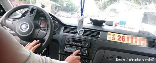 杠精遇杠精！司机因1元将乘客拉回始发地，乘客因错过火车怒曝光