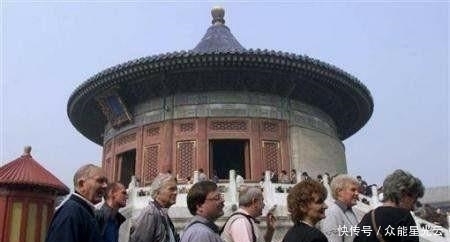  「图为北京」1996年中国老照片： 图4现在已经绝迹、图8是当时的有钱人