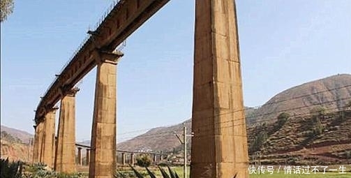  「熊汉俊」这座大桥修建时，曾牺牲一战士，他临终前一句话让人