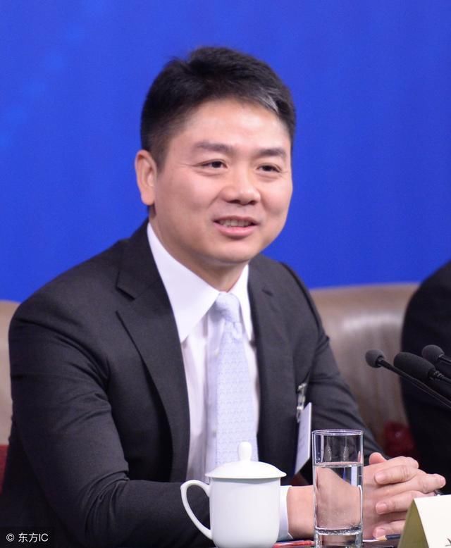 刘强东被控性侵案没那么简单，国人都该醒醒，别再拿这件事炒作了