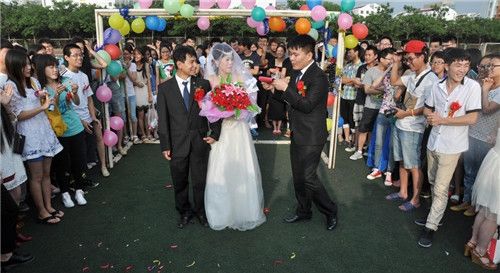  『校园』校园婚礼怎么布置比较好 校园婚礼有哪些风格