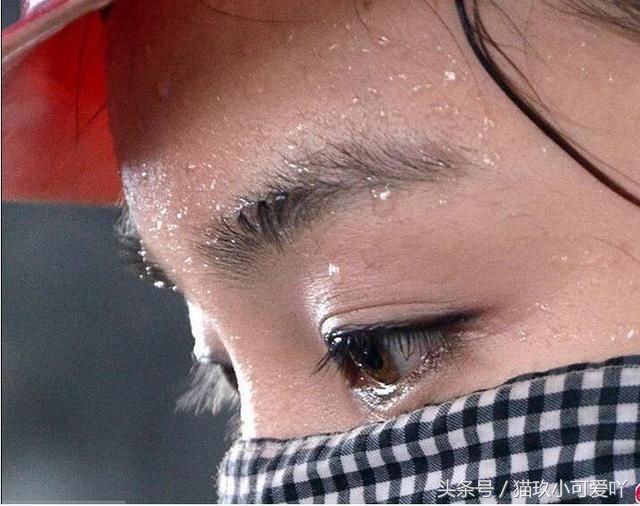 实拍:90后美女矿工的真实生活