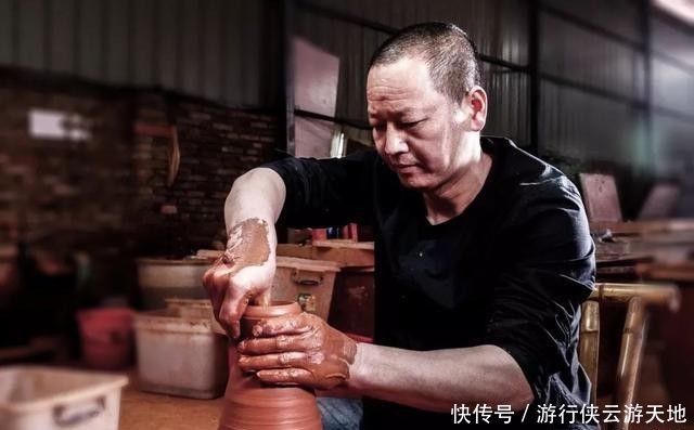 「自然而然」崇尚自然而然的传承——访国家一级技师黎跃龙