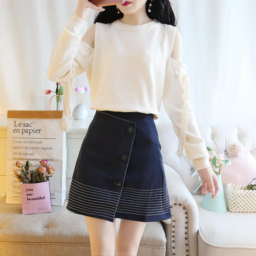 难怪老婆把去年衣服全扔了,原来今秋流行小香风,美的款款想买