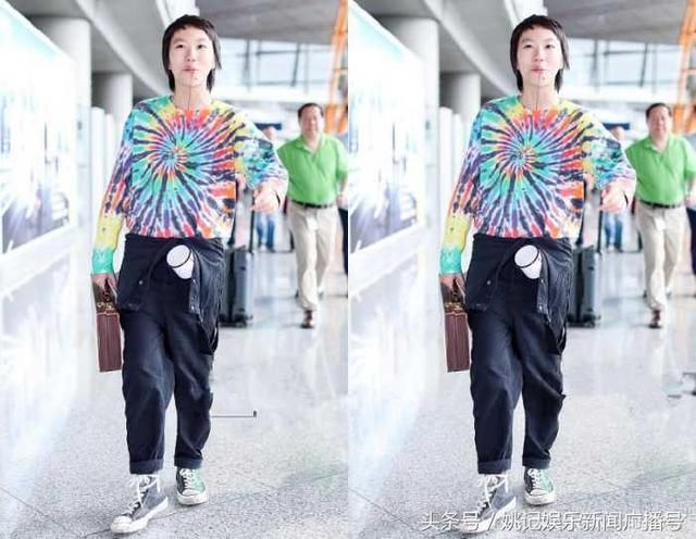 窦靖童衣品真尴尬！这鞋子穿多久没洗了，网友：咋没半点王菲气质