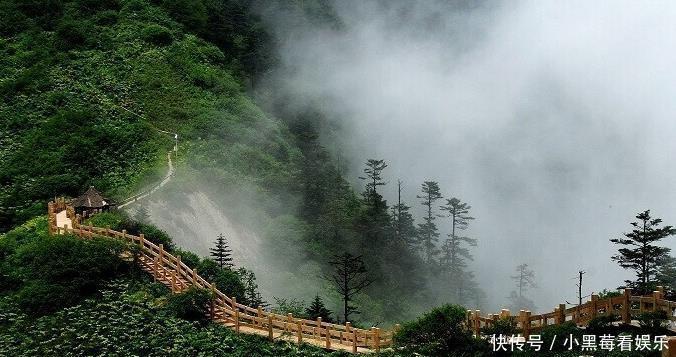 四川这座贵的离谱的雪山，什么项目都收费，被评为最能“赚钱”的