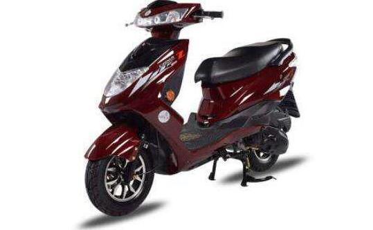 禁完摩托限电动，老百姓如何出行？专家的答复惹众怒！