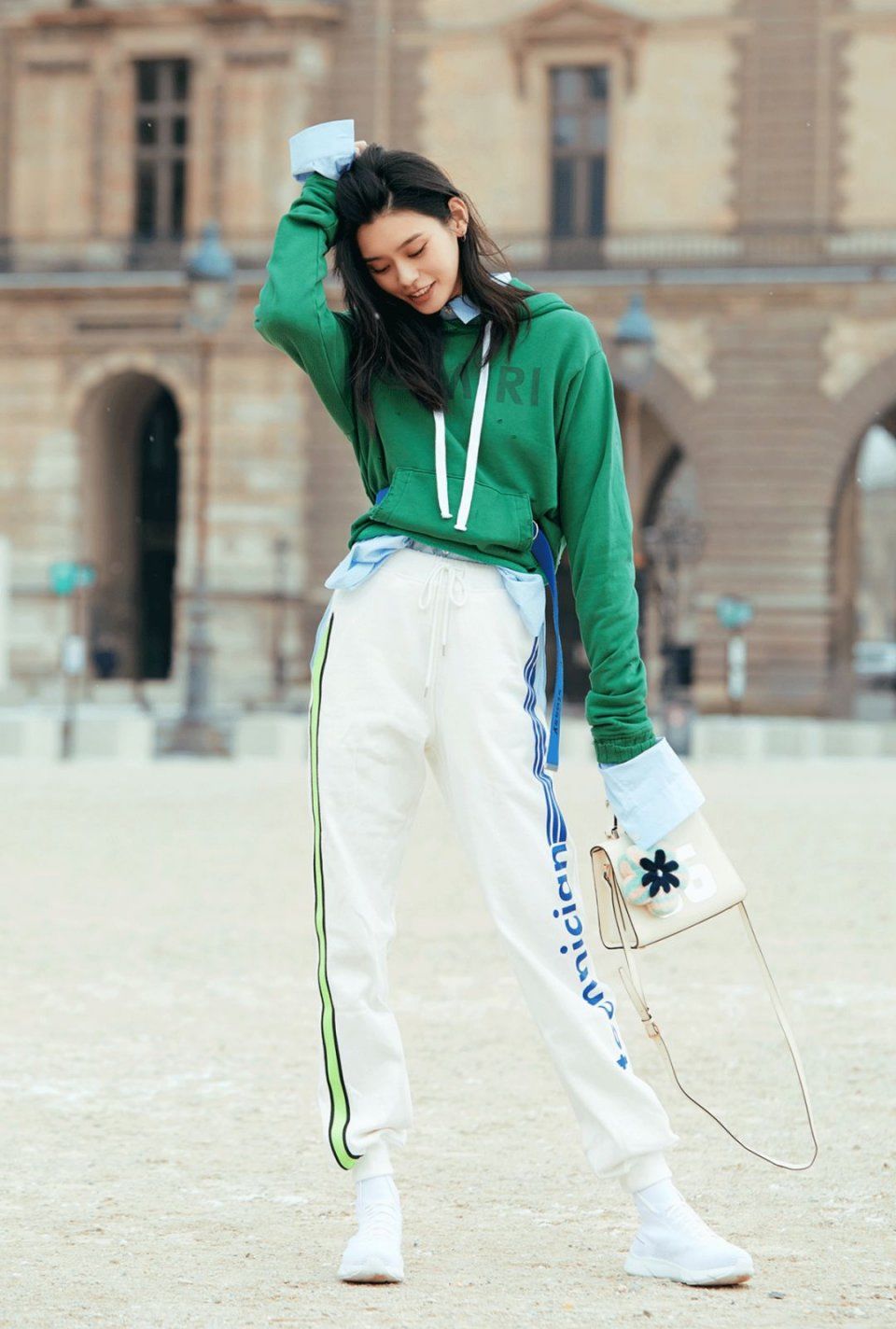 什么世道丨现在最尖端的时髦单品是……健美短裤?