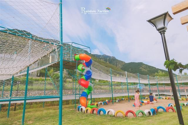 群山之巅寻一处森林乡居，京郊房山赏秋胜地推荐