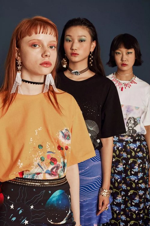 今年就是要＂开满花＂，才够时髦够好看!