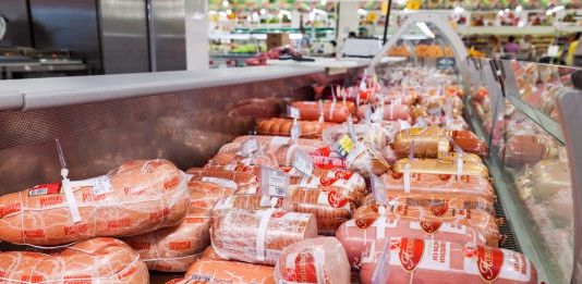 俄罗斯的超市有多丰富？中国游客逛完一圈后，不知道自己要买什么