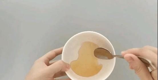  「女人」女人的这个“问题”,用红霉素软膏加蜂蜜就可以解决,用过都说好