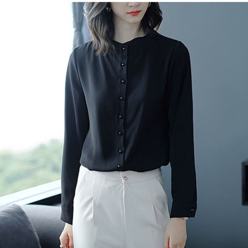 女人出门也别穿裤衩，瞧:这些女人，一个比一个美得腻人