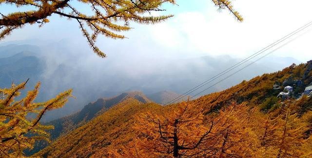 中国唯一一个与八个省相邻的省份