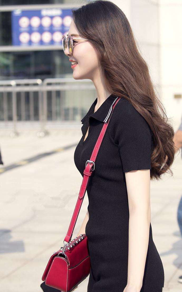 重庆街拍, 连衣裙配长腿, 难以抗拒的美