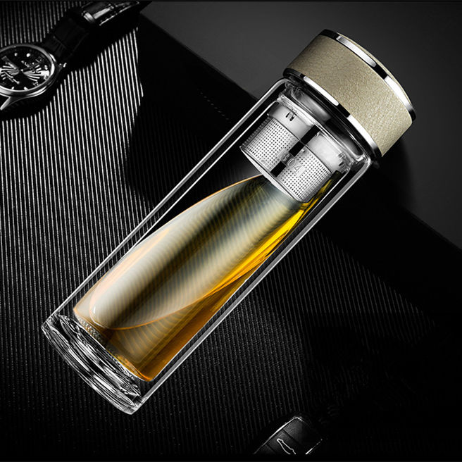 好心提醒!秋天记得多喝水，今秋新款“万向杯”上架，隔热又实用