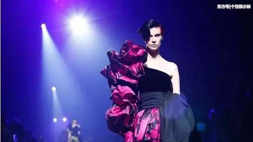 众女星现身纽约时装周，张钧甯、景甜等带给你不一样的穿搭时尚！